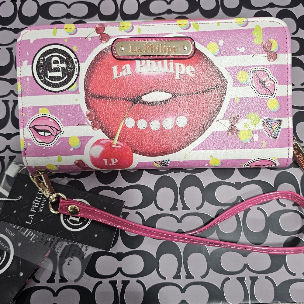 La Philipe Miami Pinkβ Pop Art Lips Cherry Wristlet Wallet LP1004 NIB